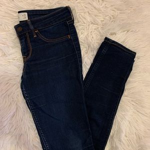 Hollister Jean